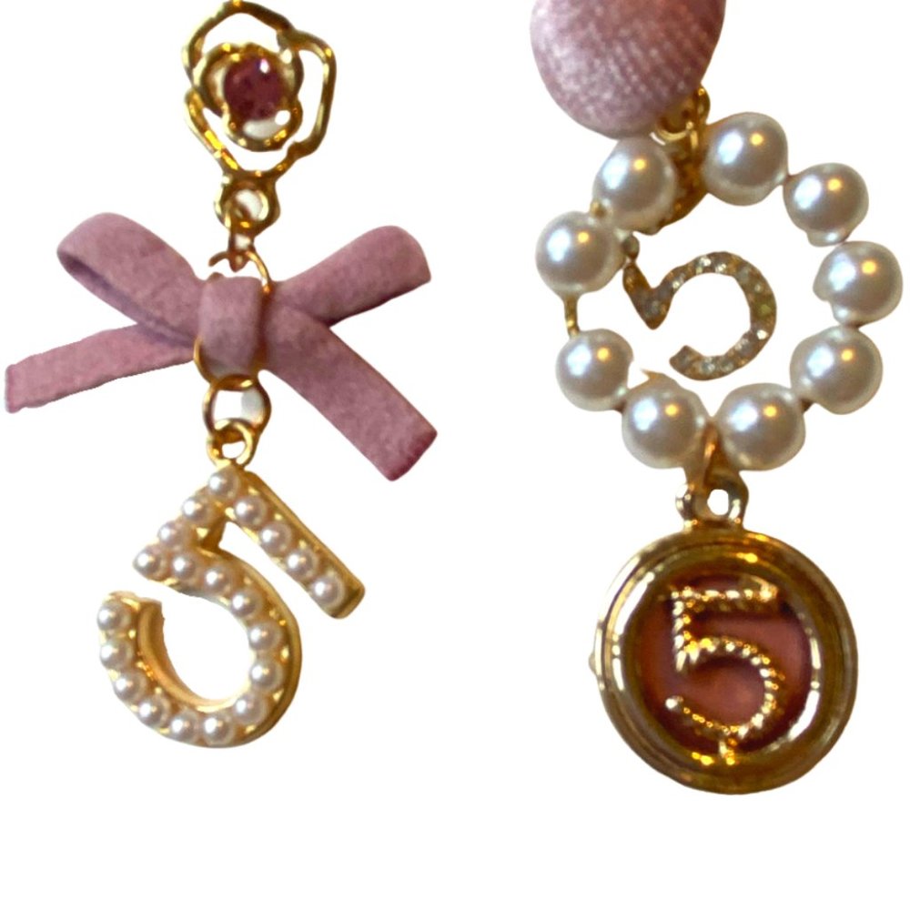 Unique Vintage Birthday Earrings. NEW